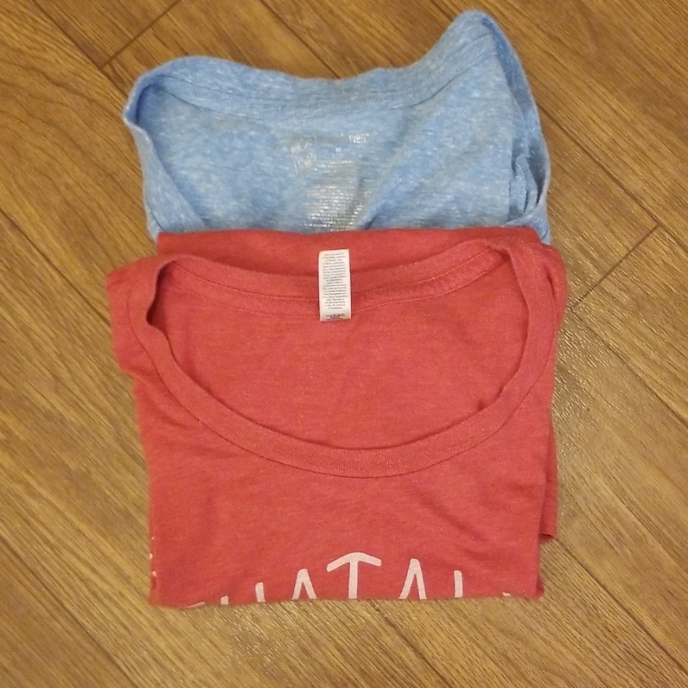 🔥4 for $20 Bella & No Boundaries T-Shirts Med